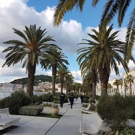 Vista Oasis With Pool And Terrace Apartment Trogir