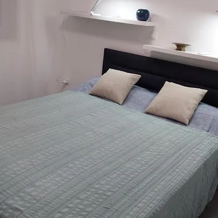 Vista Oasis With Pool And Terrace דירה *