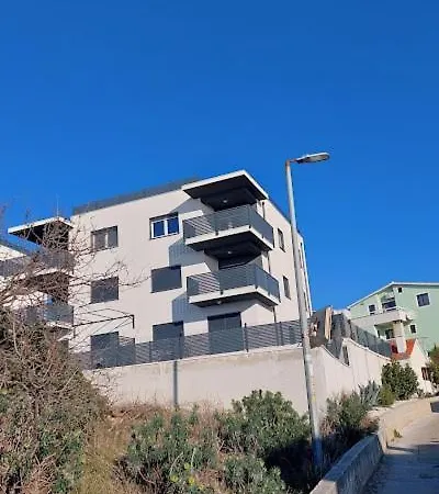 דירה Vista Oasis With Pool And Terrace טרוגיר